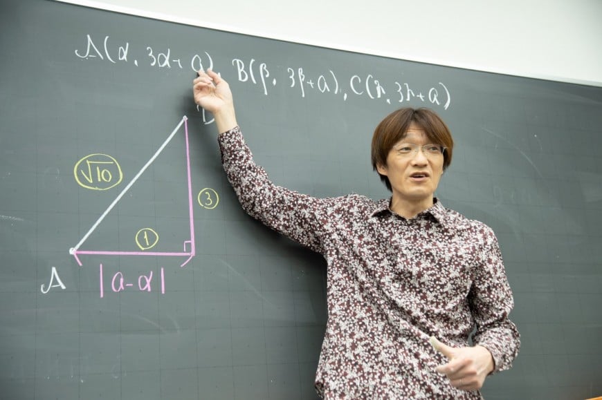 高平幸二│数学講師│一橋学院【難関大受験に強い東京都新宿区高田馬場の少人数制大学受験の塾予備校】 高平幸二│数学講師│一橋学院【難関大受験に強い東京都新宿区高田馬場の少人数制大学受験の塾予備校】